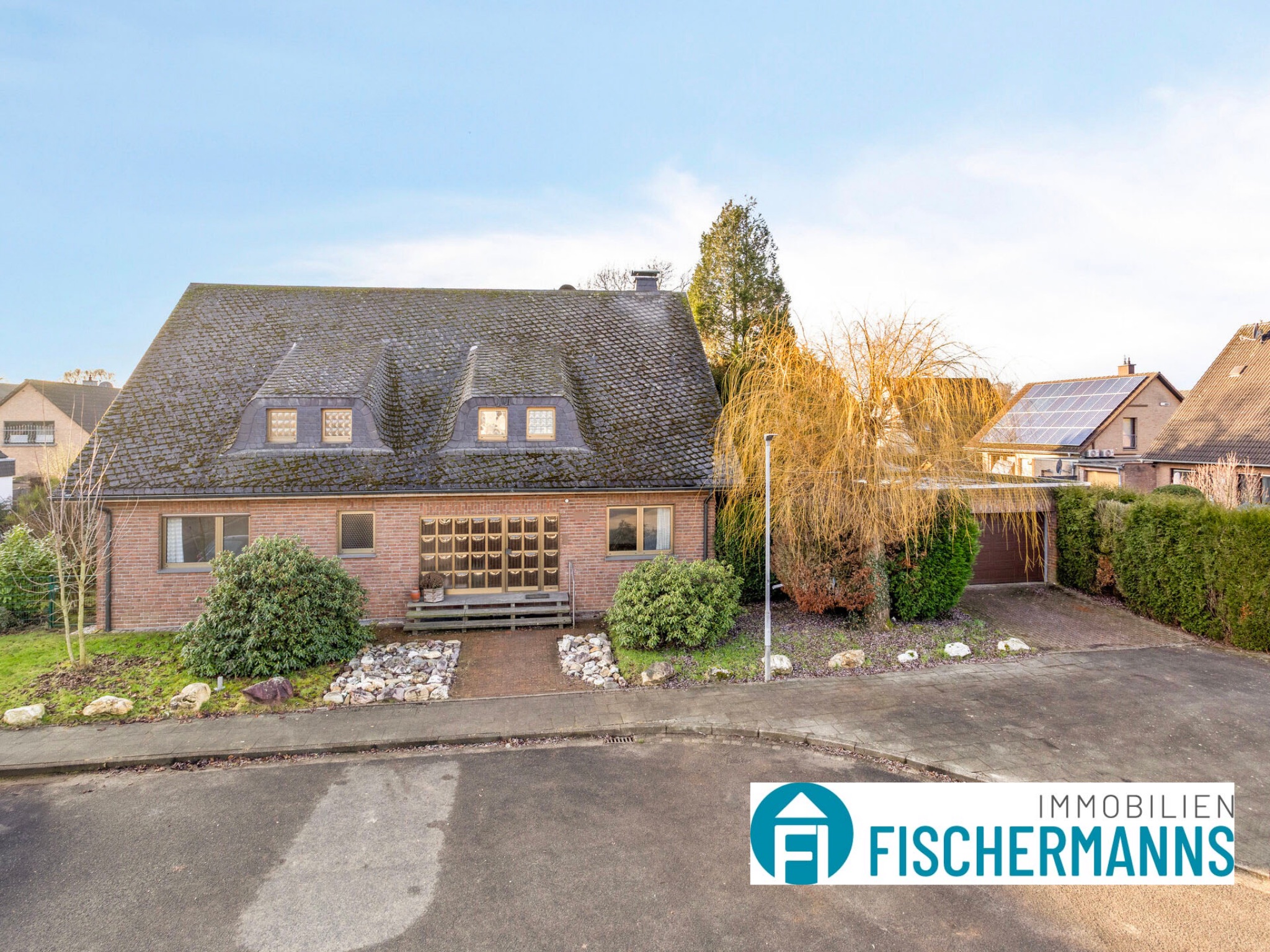 Haus in gefragter Lage mit großem Grundstück & zusätzlichem Bauland